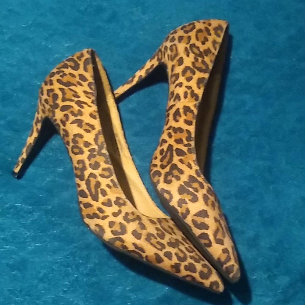 Leopard Heels - Picture 2 of 5
